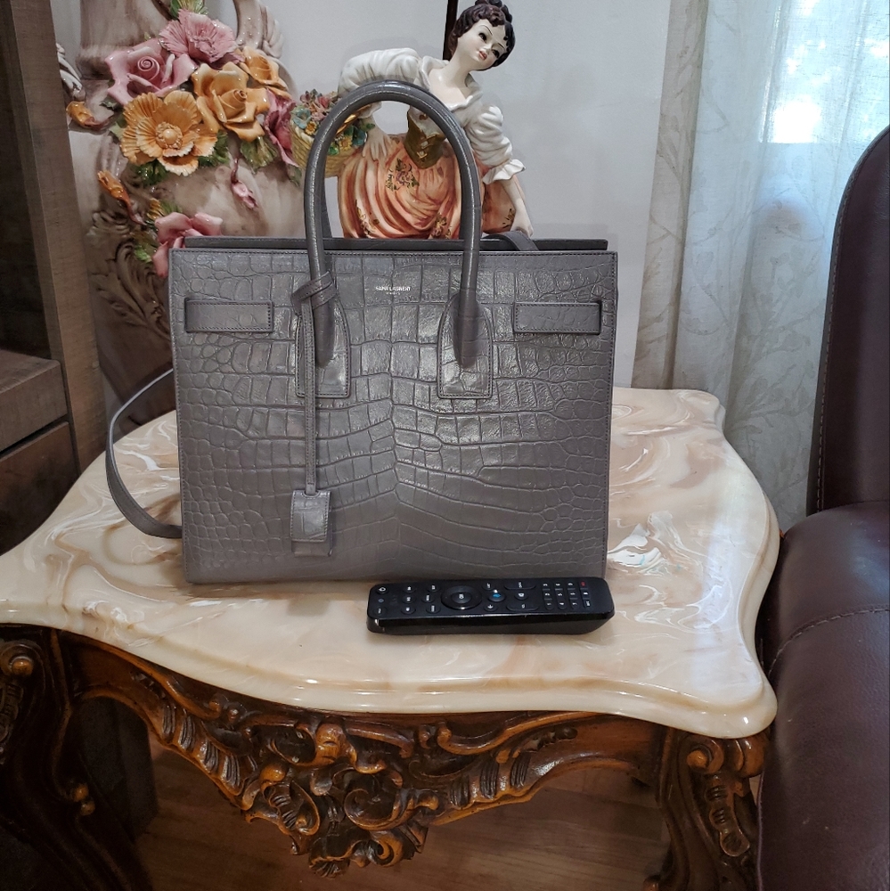 SOLD Yves Saint Laurent Baby Sac de jour croc embossed bag - Picture 13 of 15